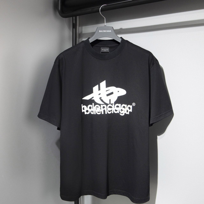 Ba*len*cia*ga t-shirts
